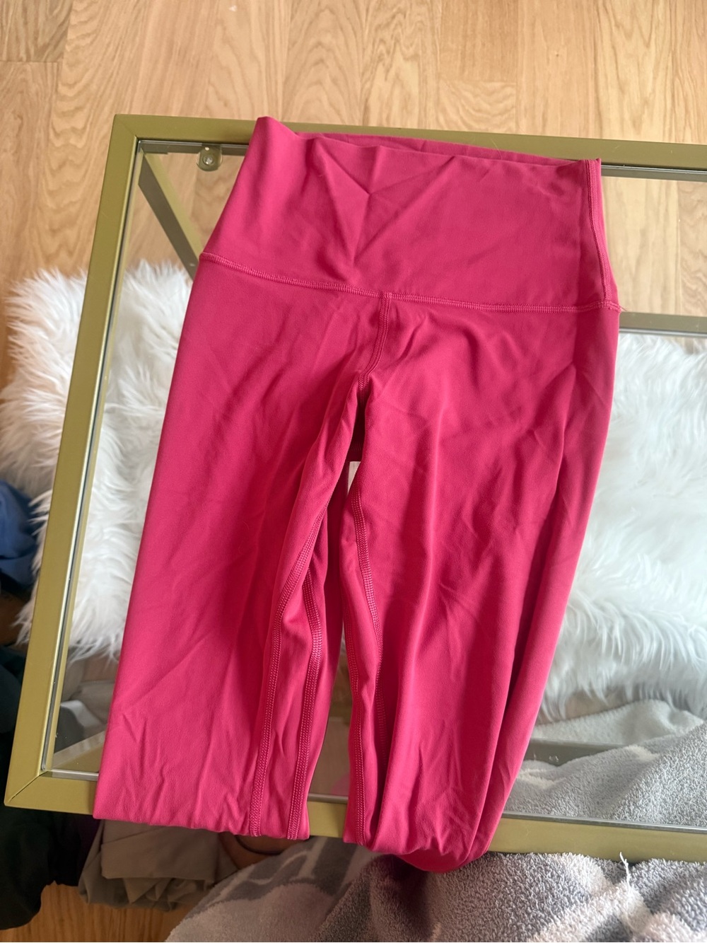 Lululemon Rose colored High-Waist Align 25 pants